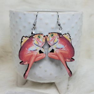 Boucles d'oreilles poisson / Boucles d'oreilles poisson / Cadeau poisson / Boucles d'oreilles effrayantes / Image de carte postale vintage / Boucles d'oreilles étranges / Bijoux étranges