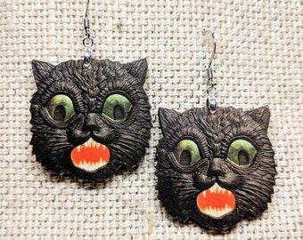 Black Cat Earrings / Vintage Halloween Cat / Animal Jewelry / Hypoallergenic / Cat Jewelry / Cat Accessory / Creepy Earrings / Creepy Cat