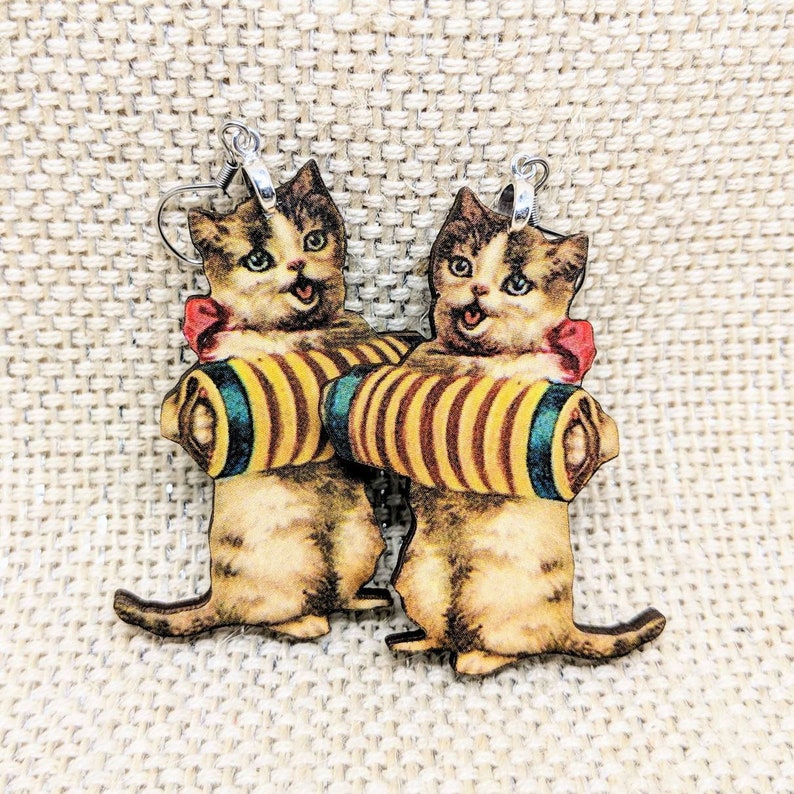 Accordion Cat Earrings / Cat Earrings / Cat Gift / Kitten Etsy