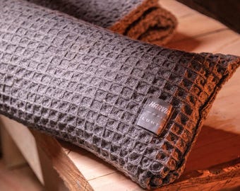 Grey Sauna Pillow for Sauna, Waffle Cotton and Linen Comfort Relax Pillow for Luxury Spa Experience 22 x 40cm, Soft and Adaptive Spa Cushion