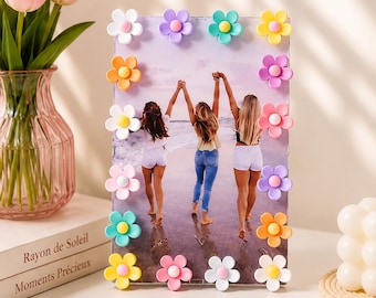 Daisy Flower Picture Frame, 4x6 Magnetic Photo Frame, Free standing, Y2K Pastel Room Decor, Best Friend Gift