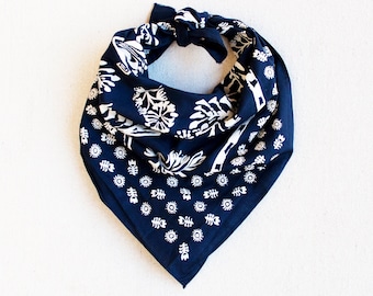 Blue Bandana, Hand Printed Bandana, Floral Print, Hiker Gift, Bandana for Women and Men,Navy and White, 100% Cotton, Fabric Bandana Scarf