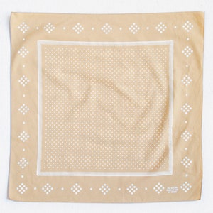 Bandana de lunares color arena, bandana para mujer y hombre, fabricada en EE. UU., serigrafía a mano, bufanda de algodón, pañuelo, 100 % algodón, bufanda beige