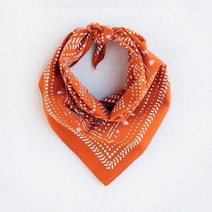 Bandana 100% algodão e fabricada nos EUA, laranja marmelada, estampa moderna em meio-tom, acessório de chef, bandanas para mulheres e homens, presente para caminhantes