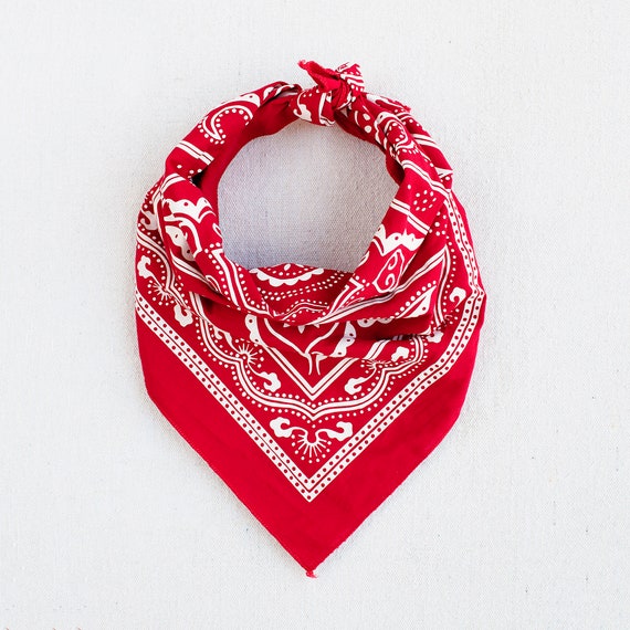 Bandana rouge, sérigraphié à la main, design bandana classique