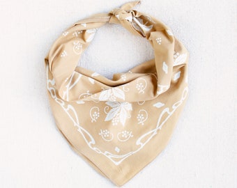 Bandana imprimé à la main, Foulard en sable 100% coton, motif botanique, bandanna pour femmes, design de nouvelle feuille, cadeaux utiles pour lui, fabriqué aux États-Unis