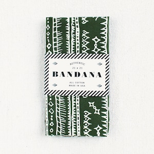 Made in USA Bandana für Damen und Herren, Bandana in olivgrün, Geometrisches Rautenmuster, 100% Baumwolle, Geschenk für den Chefkoch, Outdoor-Geschenk, Siebdruck