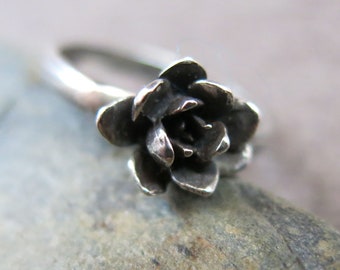 Dainty Sterling Silver Succulent Ring, Botanical Ring, Flower Cast Succulent Ring, Flower Stacking Ring, Plant Lover Ring, Gardener Gift