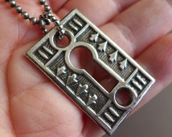 Sterling Silver Vintage Keyhole Necklace, Unisex Industrial Steampunk Escutcheon Pendant, Dad Men's Jewelry, Gift for Him