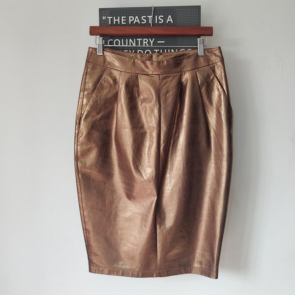 Topshop Boutique leather skirt metallic gold tulip high waist mid size Made in Europe 2000s does 1980s vintage / M L British fashion