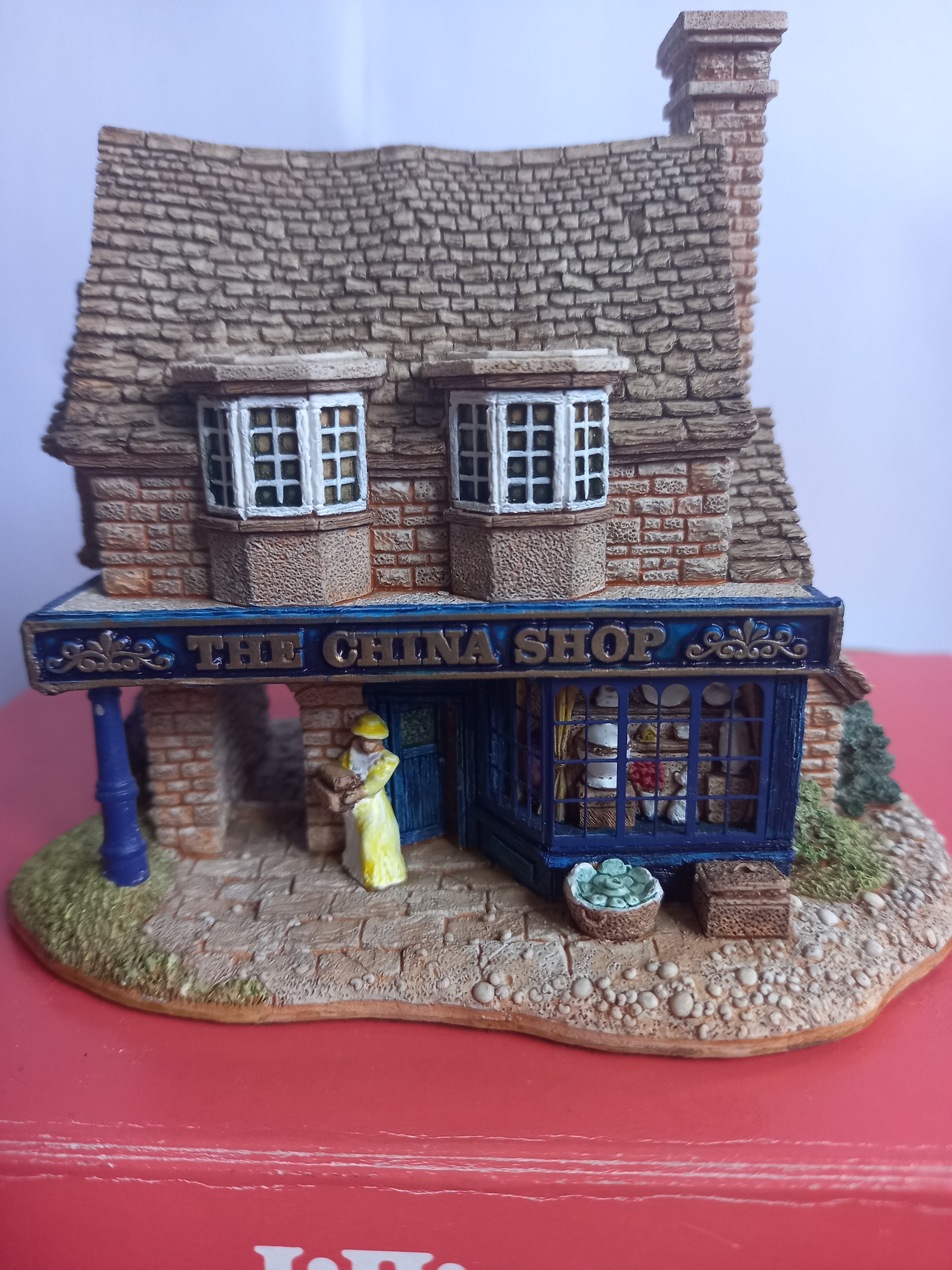 Lilliput Lane the China Shop 1995, Vintage Village Shop Collection 