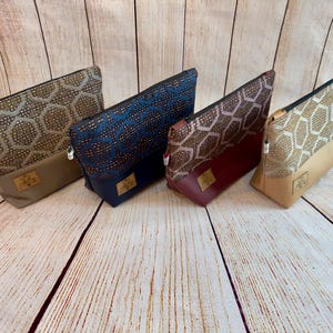 Toiletry bag with 2 inner compartments, handmade, cosmetic bag, wash bag, toiletry bag, make-up bag
