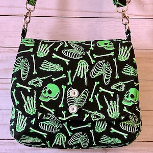 Cartera de huesos brillantes: estilo mensajero mediano