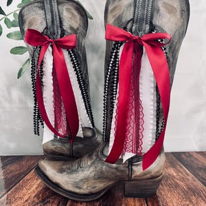 College GameDay Boot Bows | Garnet Black and White Boot Bows | Gamecock | OU | Razorback | University Game-day  | Game-day Accessory | Gift