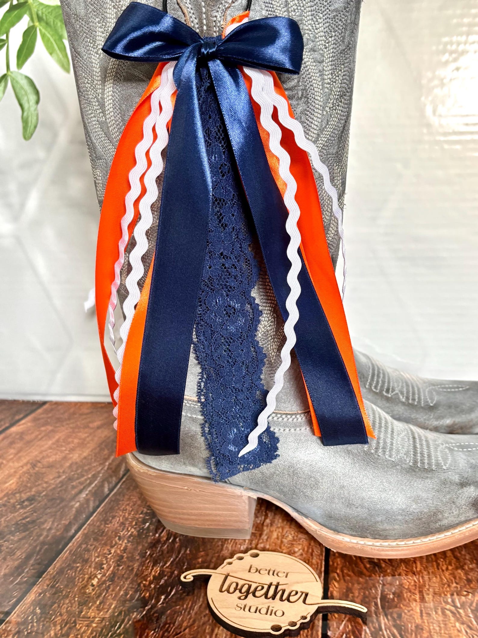 Boot Bows Display TRENDING College Inspired Boot Bows | Gameday Boot Bows | Orange & Navy ...