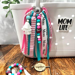 Charm de sac et/ou porte-clés Mama Life, breloque de sac à main, breloque de sac Bogg, pompon de sac Mama Bogg, cadeau pour maman, maman bénie, PERSONNALISABLE