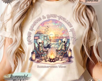 Lustige Sommer Halloween Skelette Camping PNG Boozy Strände & Knochen-Chilling Breezes Pastell Retro Sublimation Design Digitaler Download