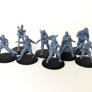 Borde exterior, 8 modelos. Impreso en 3D para reemplazar imágenes de héroes de cartón y peanas. Escala aproximada de la Legión de SW. Producto no oficial.