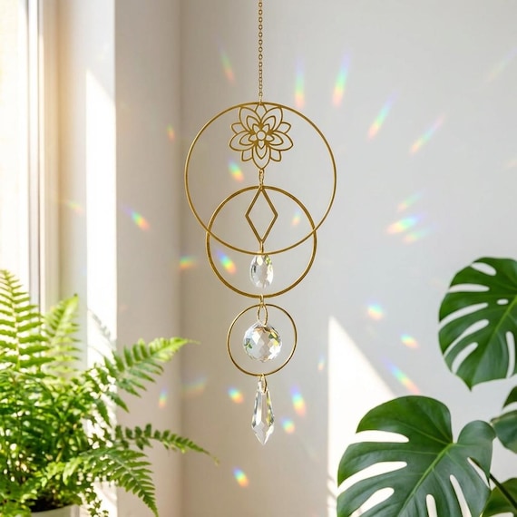 Kristalllotus-Sonnenfänger: Geometrischer Glasprisma-Fensterhänger