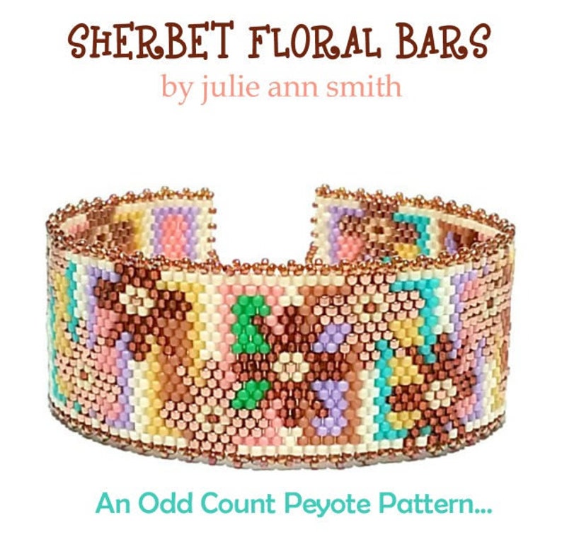 Puede incluir: Un brazalete de cuentas de colores con un patr&oacute;n geom&eacute;trico, titulado "Sherbet Floral Bars" por Julie Ann Smith. El brazalete est&aacute; hecho con un punto de peyote de conteo impar.