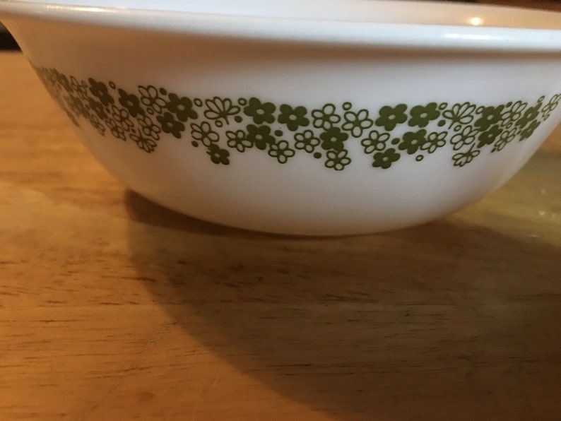 Corelle Spring Blossom Crazy Daisy Green Cereal Bowl