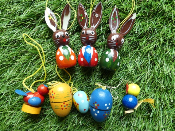 11 Flocked Erzgebirge Easter eggs table decor Vintage hanging ornaments hollow chicken chick red yellow with rooster bunny ribbon decor