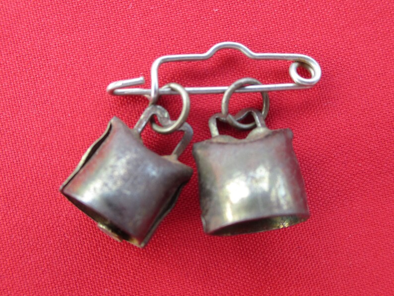 Austria National Flag Europe Country Round Metal Tack Hat Pin Brooch