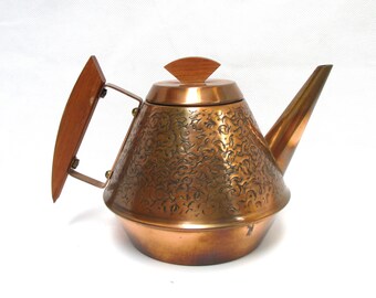 Copper Tea Kettle Teak Handle Tea Pot Hammered Copper & Wood Teapot Midcentury 1960s Kitchen Rustic Country Kitchen Decor Teak Handled Vase