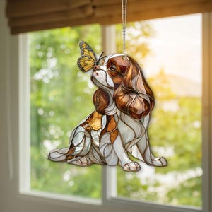 Cavalier King Charles Spaniel solfångare, hundminnesgåva, konstgjord hundfönsterhänge, fjärilsgåva för hundälskare, dekoration för förlust av husdjur