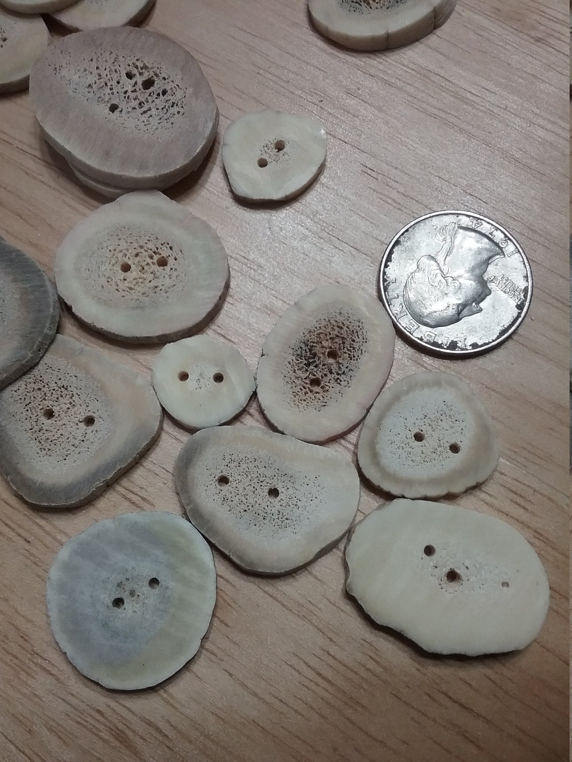 100 Mixed Size Deer ANTLER BUTTONS 1504 - Etsy