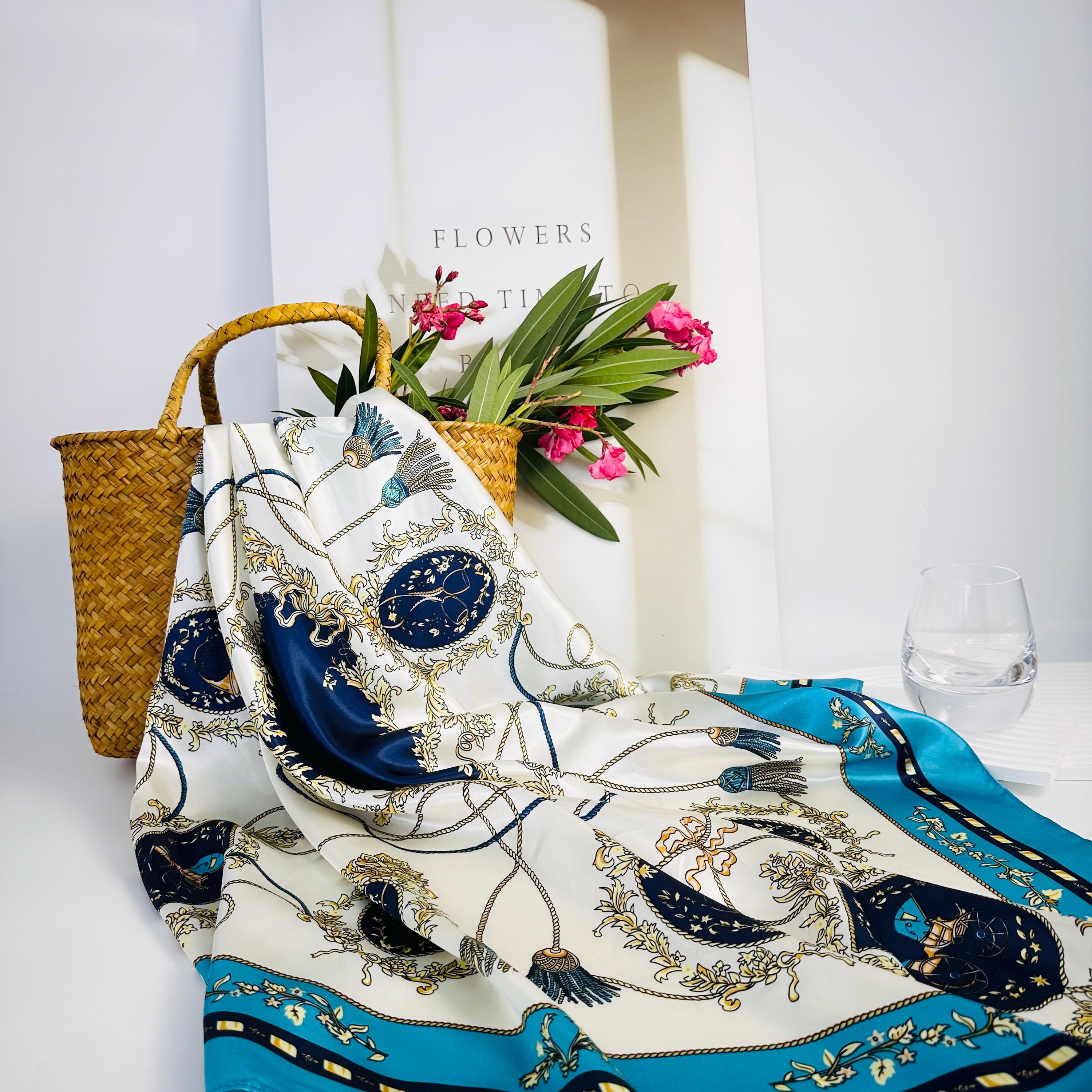 Printed Floral Silk Blend Scarf - 35 display picture 1