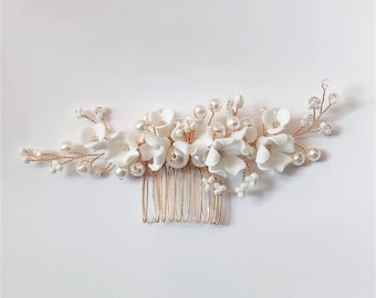 Peigne de mariée en porcelaine blanche avec fleurs et perles - Bijoux de mariage pour femme faits main, coiffures de demoiselle d'honneur, coiffure de mariée, cadeau