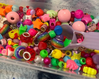 Bead confetti