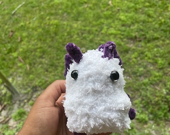Crochet purple moth