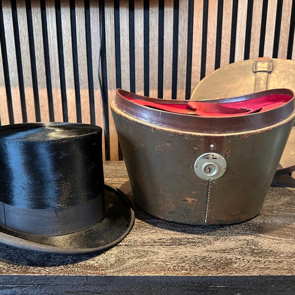 Top hat antique - Dieu et mon Droit