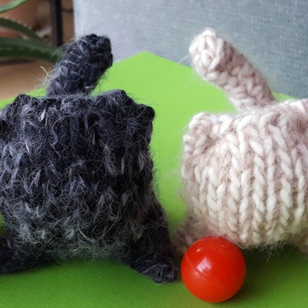 Plush Cat Toy, Amigurumi Cat Desk Decor, Unique Cat Lover Gift, 3 inches, Handmade