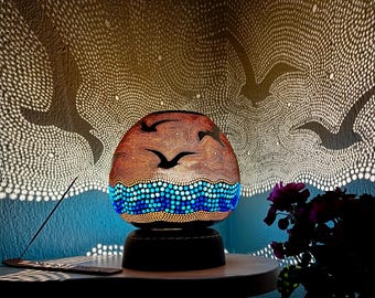 Flower Gourd Lighting,butterfly Shadow ,house Illustration Gourd
