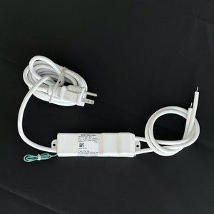 8,000V / 30mA Neon Power Supply Transformer