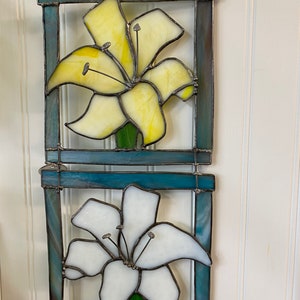 Stained glass daylily