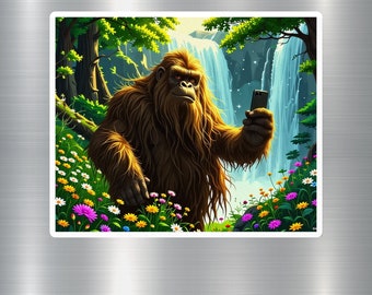 Aimant pour selfie Bigfoot, sasquatch dans une scène de nature, sticker monstre mignon, yéti tenant son téléphone, fond de forêt