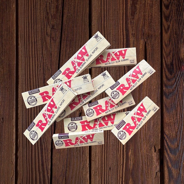 RAW Classic King Size Slim & 1 1/4 Size Rolling Papers