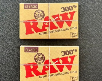 RAW 300's Classic and Organic Hemp 1 1/4 Size Rolling Paper - 2 Packs
