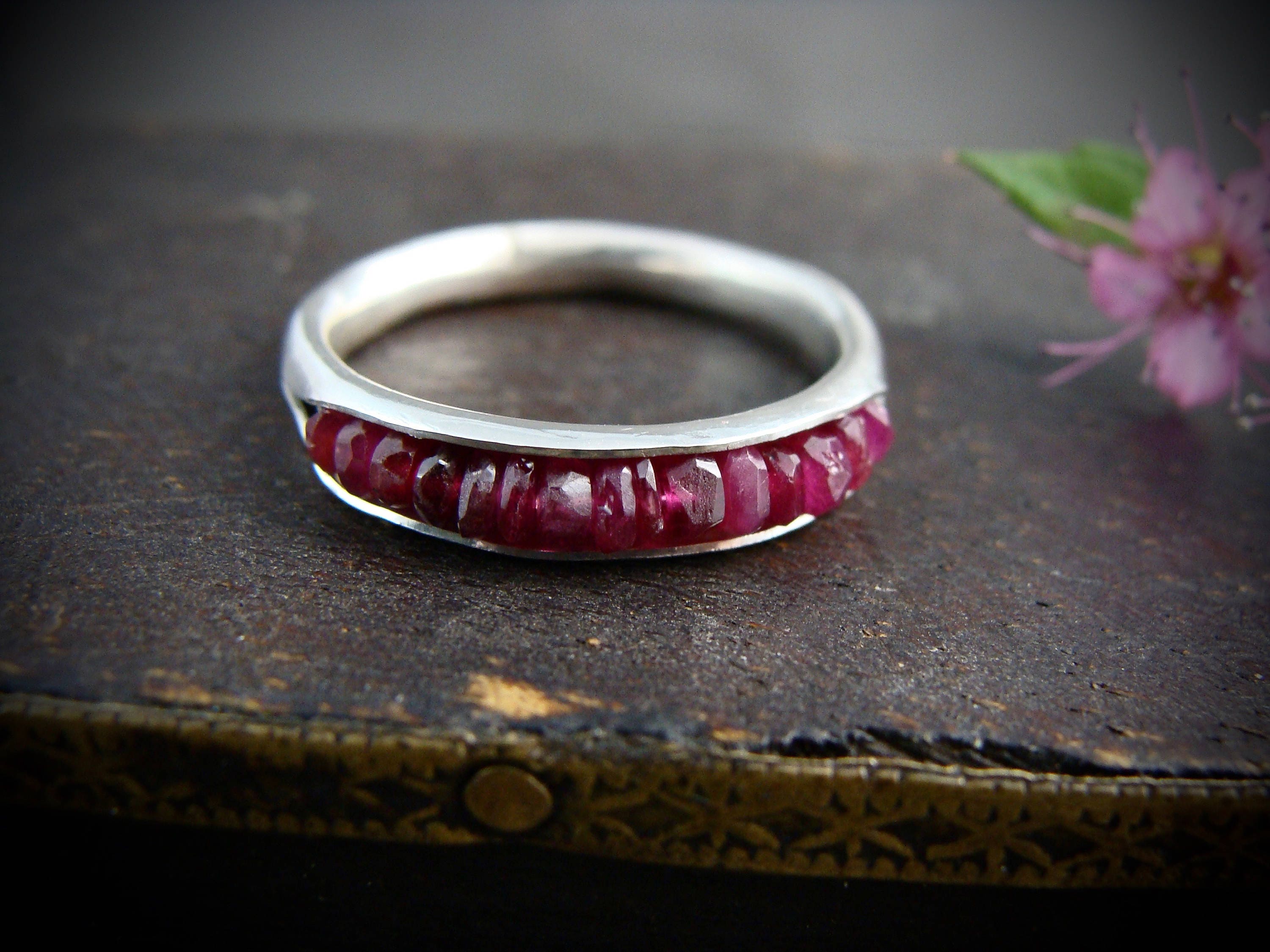 Kwiat | Kwiat Stackable Slim Ring with Rubies in 18K Rose Gold - Kwiat