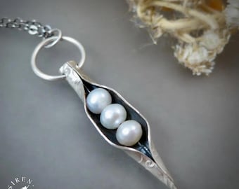 Necklaces / Pendants