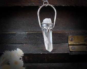 raw quartz crystal pendulum 925 silver pendant, raw gemstone necklace, raw quartz jewelry, boho witchy vibes, gifts for women and teens