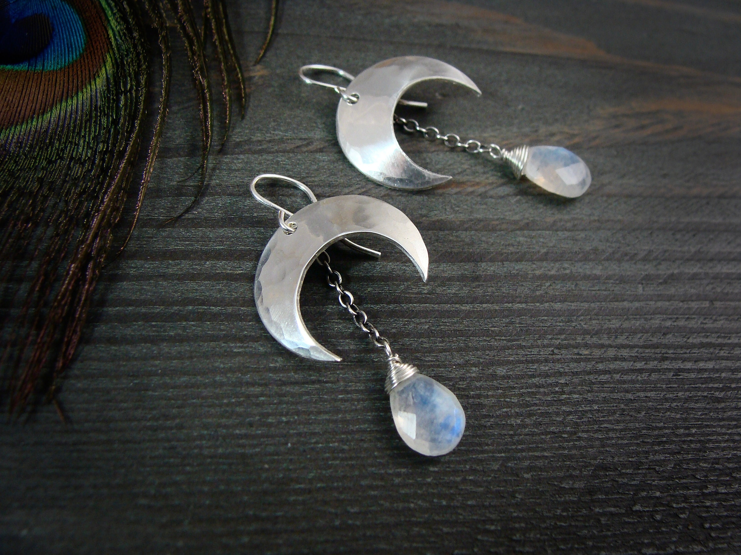 Share more than 74 crescent shaped earrings best