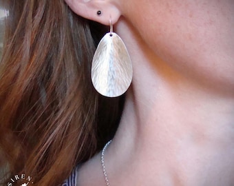 Hammered Sterling Silver Petal Earrings – Contemporary Textured Jewelry, Lightweight Artisan Dangles