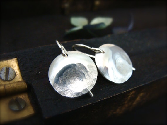 Small textured sterling silver disc earring, Simple minimalist jewelry,  Hammered silver jewelry, Gifts for her "Thumbprint earrings"