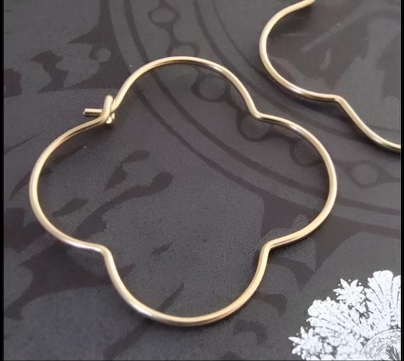Golden gothic 14k gold filled clover hoops, Quatrefoil earrings, Unique jewelry, Simple jewelry, Gifts for her, Siren jewels