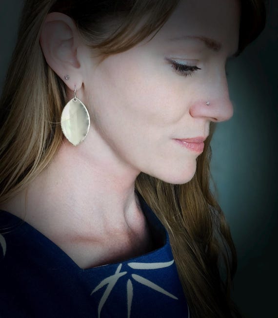 Large 1 inch hammered brass discs earrings, Statement earrings, Brass jewelry, Gifts for her, Siren jewels "Hola earrings"